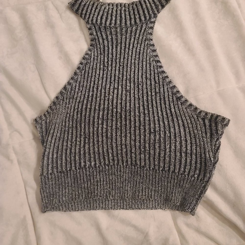 Small Knit Crop Top